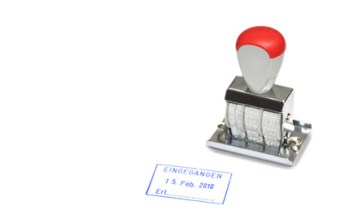 Datum Stempel auf weißem Hintergrund